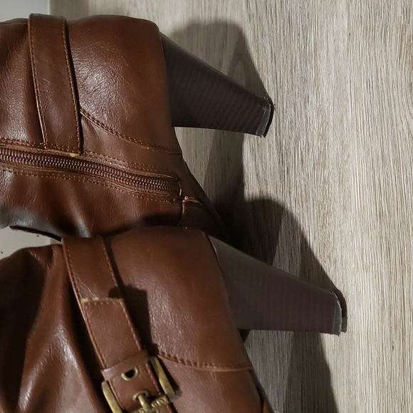 Guess slouchy brown round toe boots - Picture 6 of 10